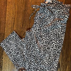 Banans Republic light weight crop pants